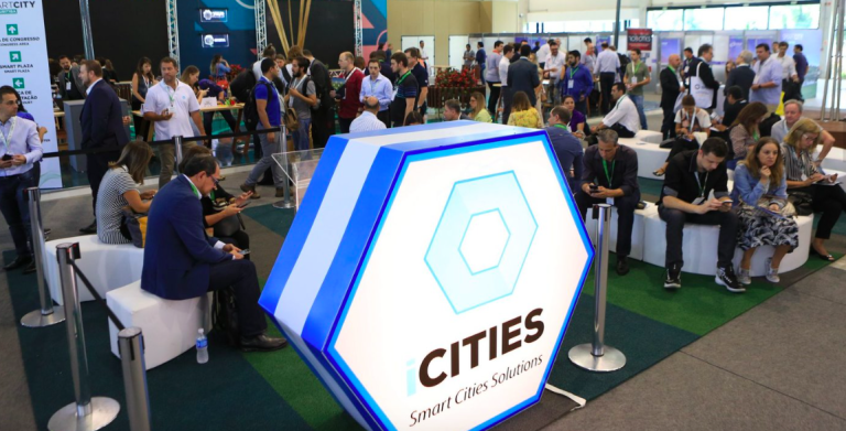 Tendências globais e cases de SC: veja como foi o maior evento de Cidades Inteligentes do país