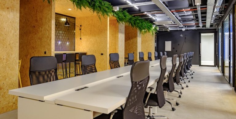 Prevenção à Covid-19: em Florianópolis, espaços de coworking divulgam comunicado coletivo sobre fechamento