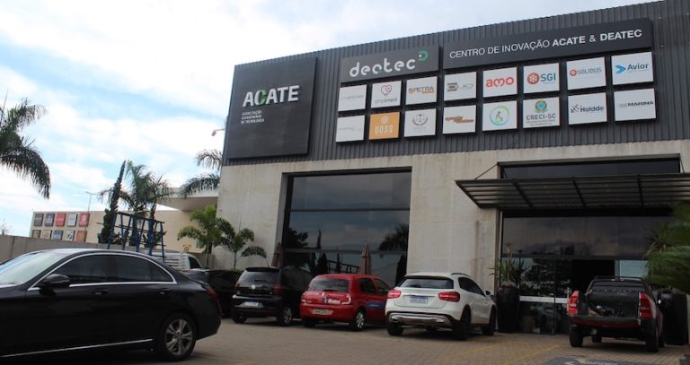 Acate e Deatec inauguram Centro de Inovação em Chapecó