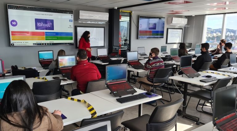 Entidades públicas e privadas em SC articulam projetos para formação de talentos em tecnologia