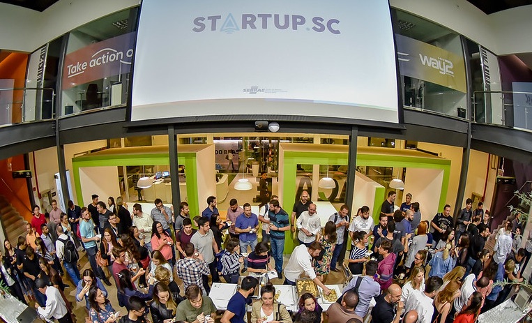 Com 332 projetos inscritos, 15ª edição do programa seleciona 60 startups de 30 cidades catarinenses; capacitação vai até setembro de 2025