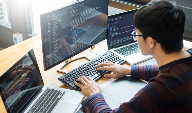 Evento de educação debate criação de cursos superiores em Ciência de Dados, Cibersegurança e Inteligência Artificial