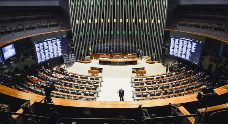 Congresso adia para 2022 votação do veto que anulou incentivo fiscal para investimentos em startups