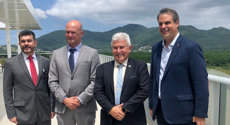 Empresa catarinense firmou protocolo de intenções nesta quinta (24), em evento com presença do ministro de CTI, Marcos Pontes e lideranças.