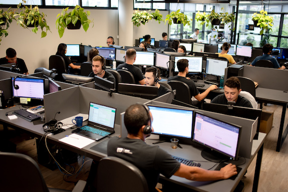 Com 76 colaboradores, Motorista PX está com 104 vagas de trabalho abertas. / Foto: Aline Franke/Divulgação