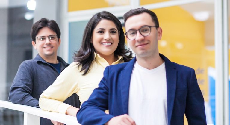 RH Tech catarinense - dos sócios Gabriel Leite, Rafaela Cechinel e Bruno Soares - cresceu três dígitos em receita nos últimos dois anos