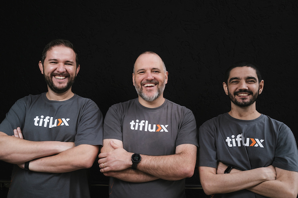os sócios fundadores da Tiflux: Ademir Vicente Júnior, Marcio Jacson e Fábio Melo.