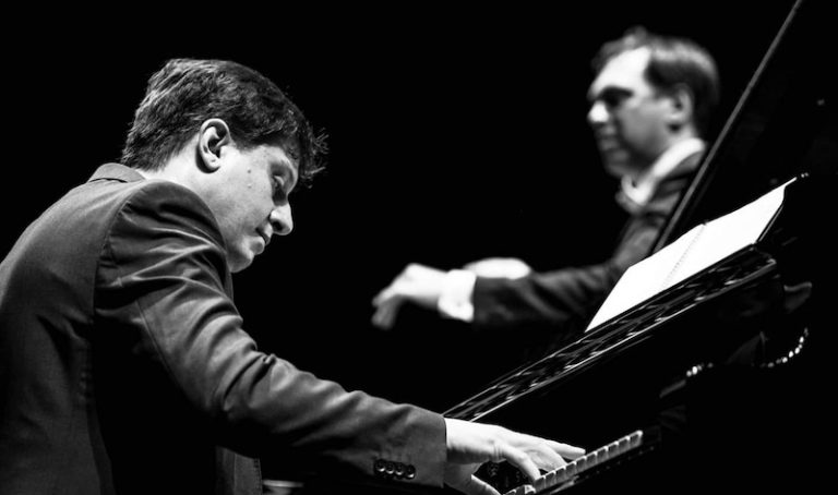 Apresentação Game Concert apresenta trilha sonora de clássicos desde a era 8-bit até franquias atuais que movimentam mercado do entretenimento eletrônico.