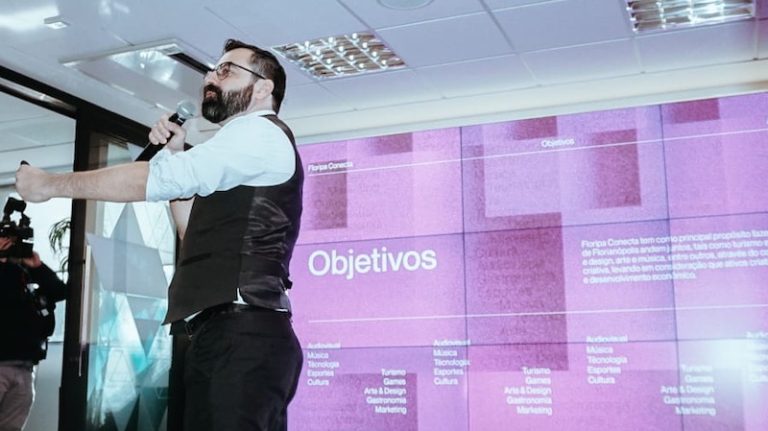 Floripa Conecta: Hub de eventos que vai movimentar a capital catarinense de 1o. a 31 de agosto apresenta a programação oficial, que soma 130 atrações