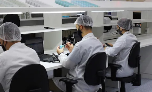 Com presença em 22 países, a Dynamox tem um perfil altamente técnico, com cerca de 10 doutores na equipe de 250 pessoas.