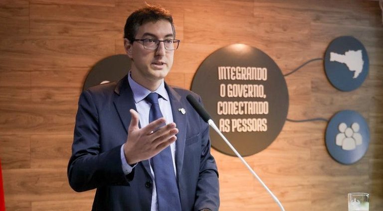 PhD em Nanotecnologia, o criciumense Leandro Antunes Berti tomou posse nesta quinta (31) com a missão de transformar o CIASC em plataforma de transformação digital para o estado.