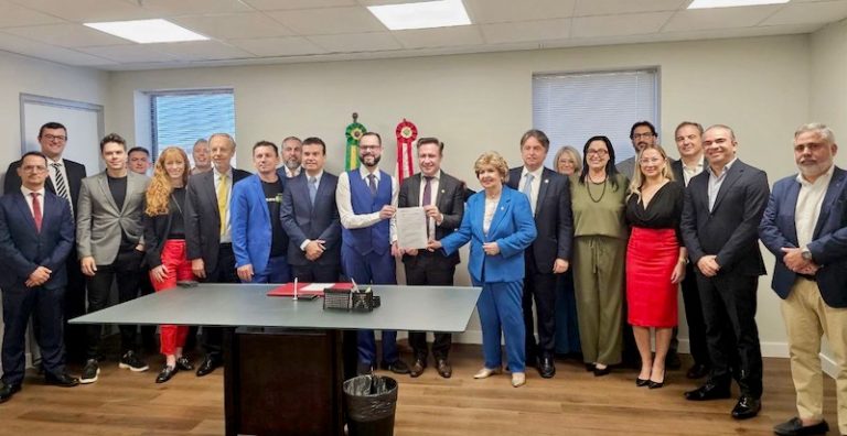 Em Brasília, empresários de tecnologia de SC apresentam a senadores “impactos nocivos” da reforma tributária