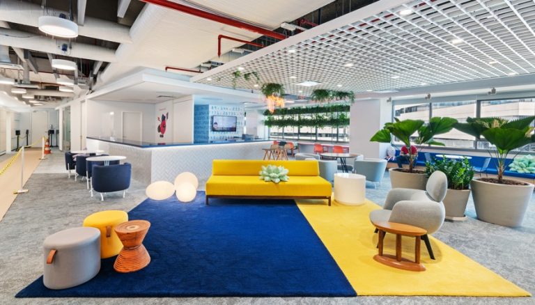 Na sua opinião, "Cidade Inteligente" é um tema apenas do poder público ou também de toda a sociedade?