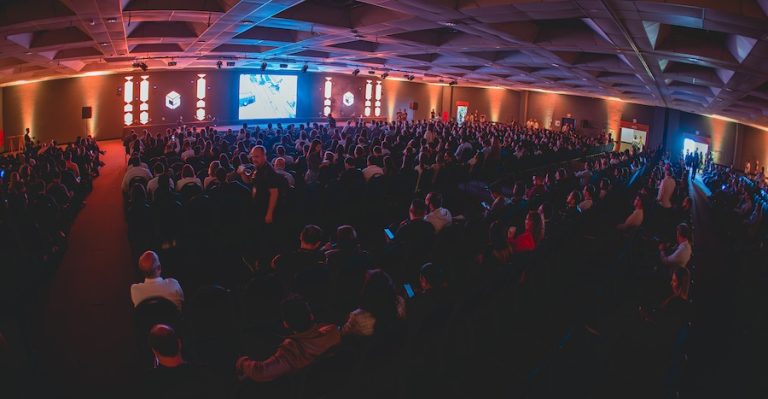 Construsummit 2024: IA e tecnologia no centro da redução de custos