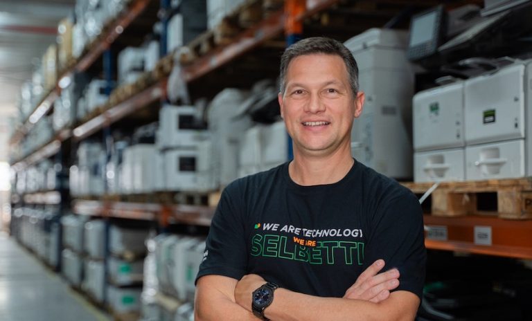 Com o quarto M&A de 2025, companhia amplia portfólio em governança de dados e IA e segue na rota para alcançar o primeiro bilhão em faturamento