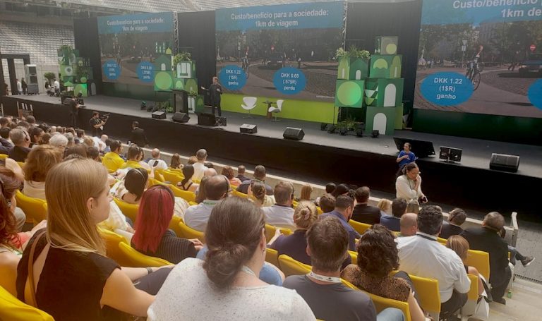Smart City Expo Curitiba 2025 começou com discursos enfáticos sobre o protagonismo das cidades no enfrentamento dos desafios globais. Edição brasileira se consolida como a segunda maior do mundo.