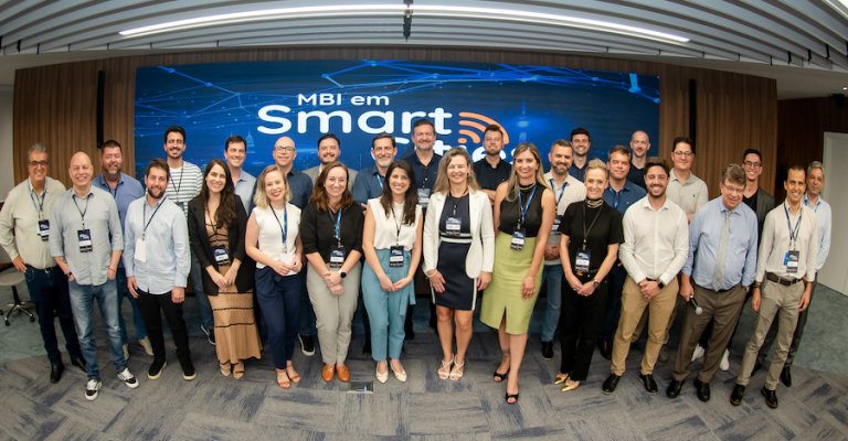 Especialização vai capacitar servidores de Joinville e Blumenau para desenvolver soluções reais em mobilidade, inovação e planejamento urbano