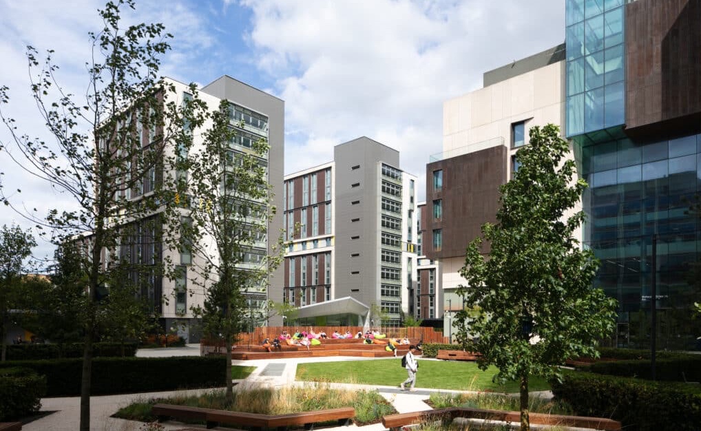 Lições e referências de como cidades ressignificaram espaços abandonados, conectando pessoas e se transformando em símbolo da nova economia