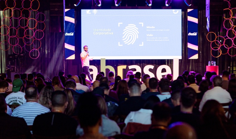 Abrasel Summit reuniu mais de 650 empresários e marcou a criação do Núcleo Mariquinha, primeira iniciativa da entidade em uma comunidade.