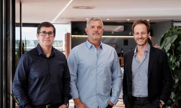 Hub Oceano, criado por Brognoli, Santa Ilha e Buzz, soma 200 corretores e aposta em inteligência de dados e integração de experiências locais para fortalecer o ecossistema imobiliário da Capital.