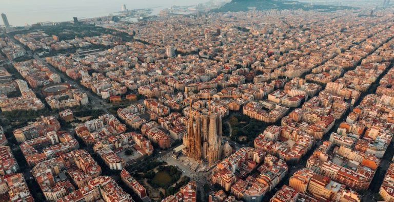 Cobertura especial acompanha nas próximas duas semanas o Smart City Expo World Congress e o Web Summit e traz a visão catarinense sobre os ecossistemas globais de inovação